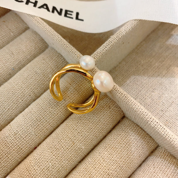 French retro niche design natural baroque pearl ring