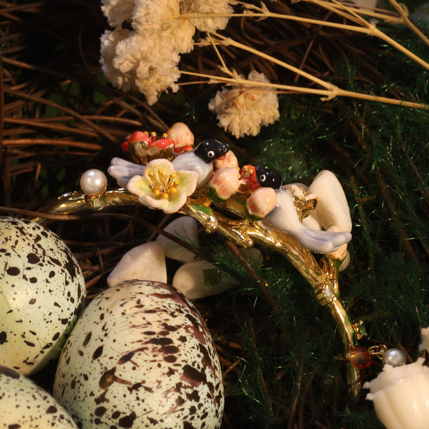 Red-billed Blue Magpie Pearl Bracelet