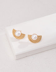 pearl earrings