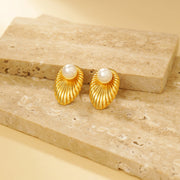 Oval Textured Stud Earrings Inlaid with Pearl