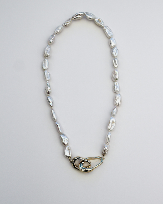 Unique Pearl Necklace