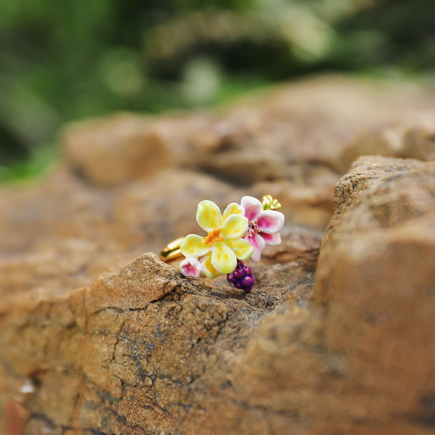 Sweet Grape Flower Gift Set with Gift Wrapping