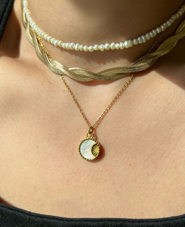 Luna Pearl Necklace