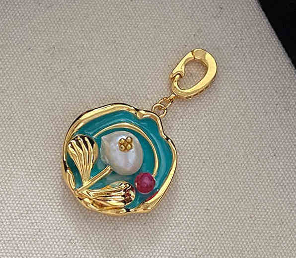 handmade baroque unique pendant