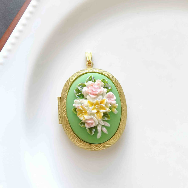 Vintage Green Pendant