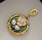 handmade baroque unique pendant