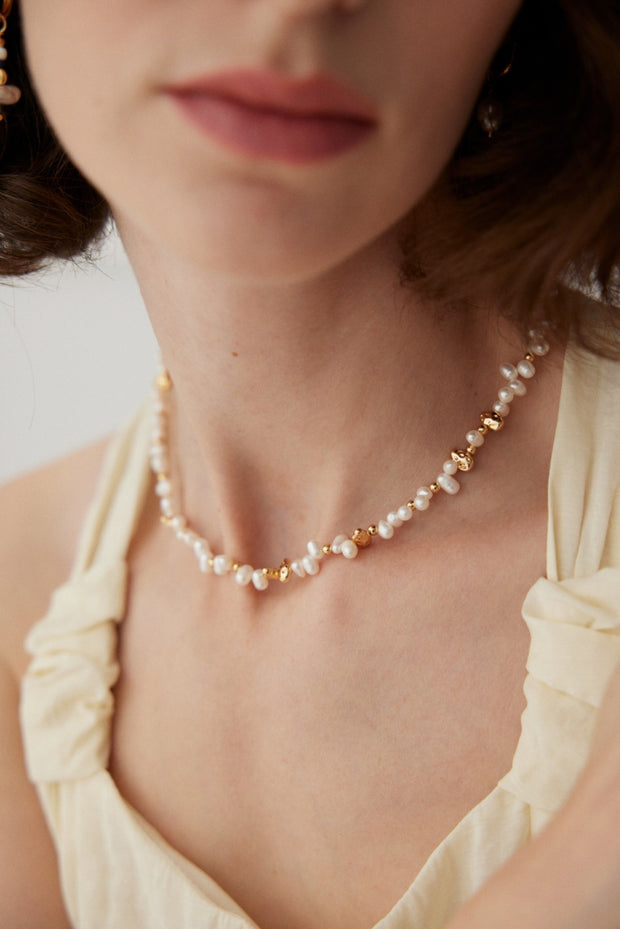 silver pearl necklace