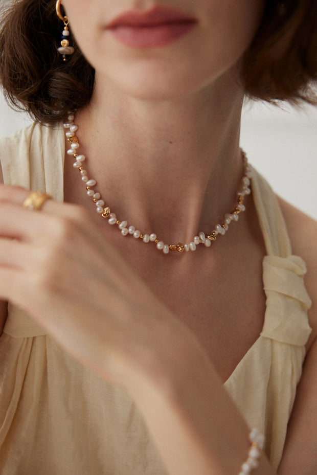 silver pearl necklace