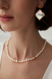 pearl necklace